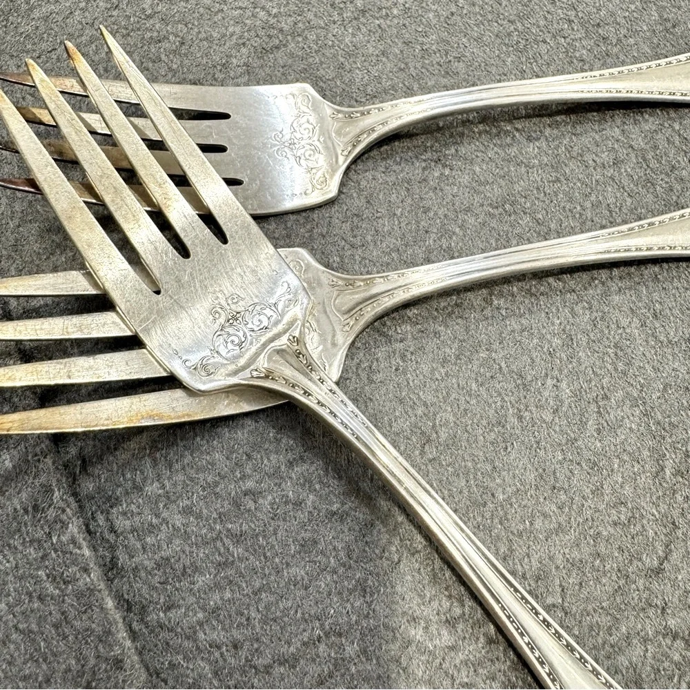 Sheraton 1910 by Community Silver Plate Flatware Silverware 34 pieces